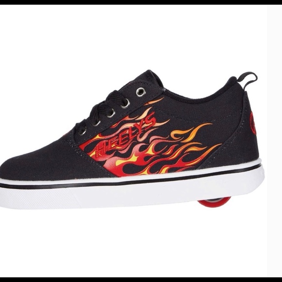 Heelys Pro 20 Skating Sneakers Kids Size 3 Youth with Cool Flame Detail - Picture 8 of 15